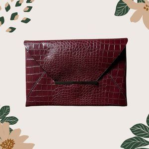 BCBG - BURGUNDY CLUTCH - HARLOW - NWT